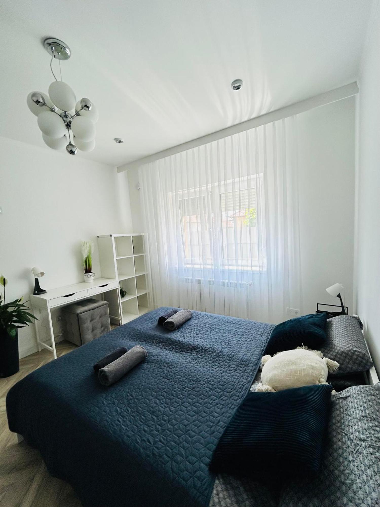 Szep Erno Vip Apartman Хайдусобосло Экстерьер фото